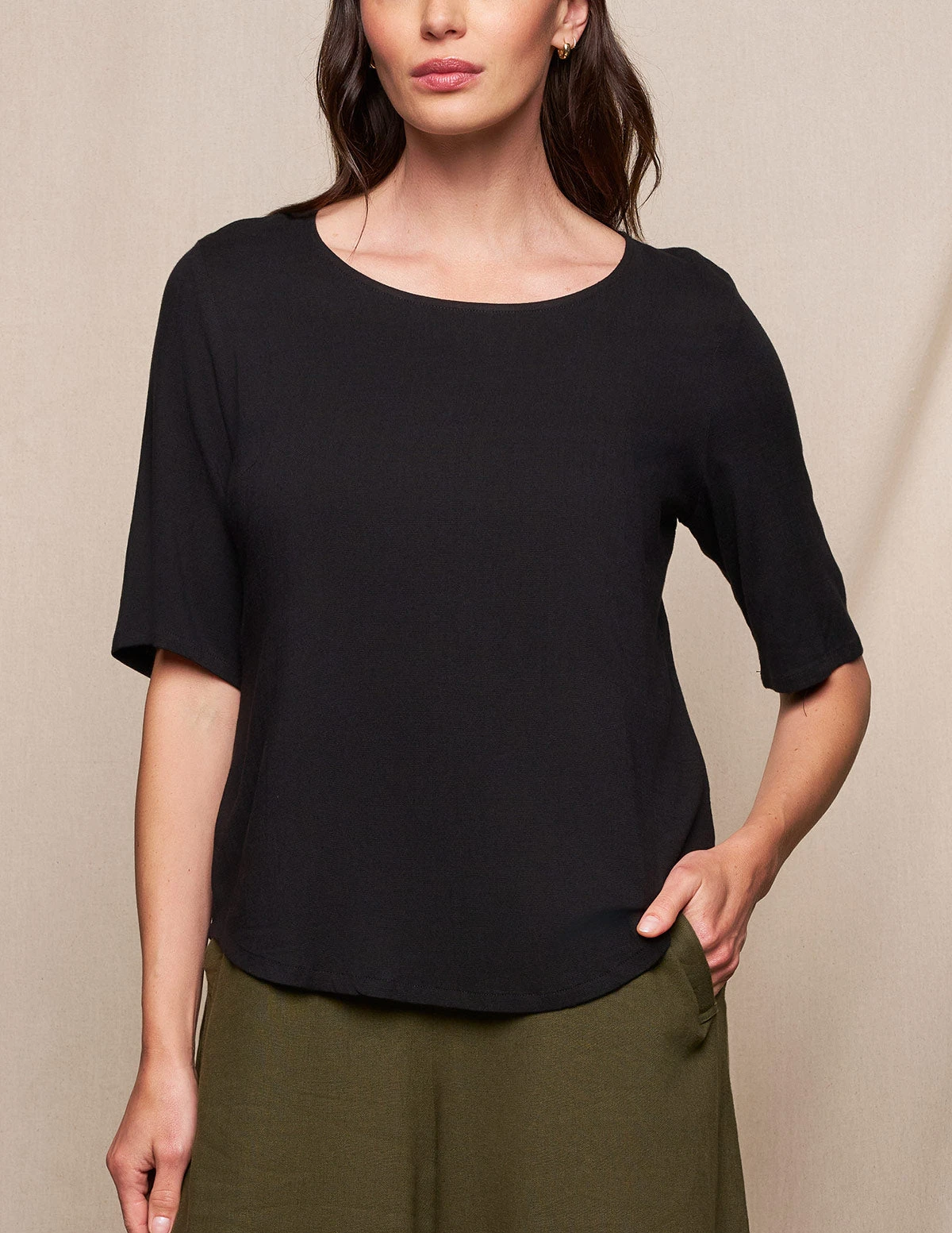 Linen / Bamboo Half Sleeve Top - Black 1 Linen / Bamboo Half Sleeve Top - Black