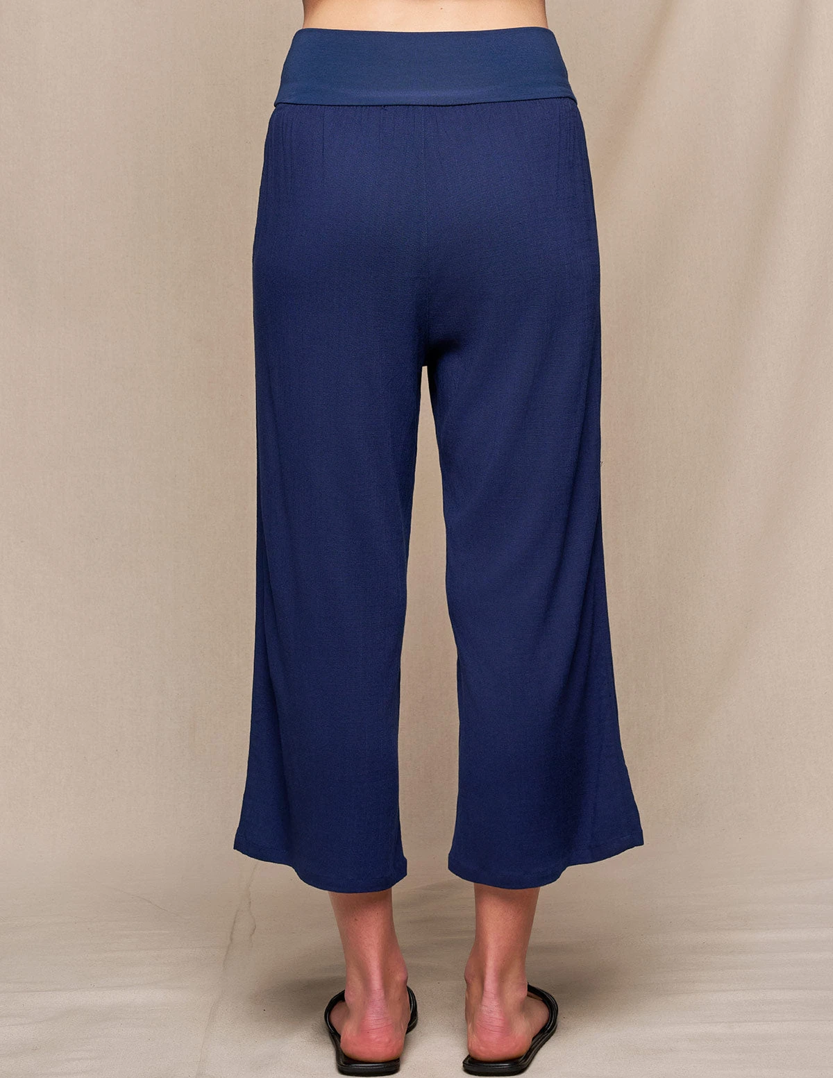 Linen / Bamboo Soft Waist Capri Pants - Indigo 3 Linen / Bamboo Soft Waist Capri Pants - Indigo - Image 3
