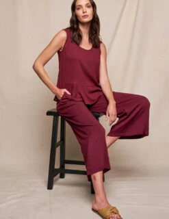 Linen / Bamboo Soft Waist Capri Pants - Burgundy