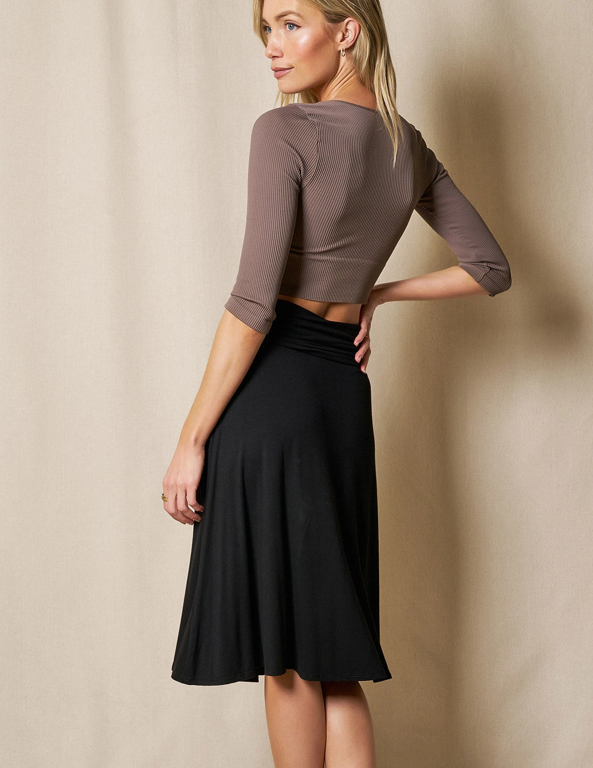 Bamboo Shirred Waist Skirt - Black 2 Bamboo Shirred Waist Skirt - Black - Image 2