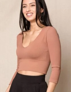 Control Fit Ribbed 3/4 Sleeve Crop Top -Sivana Spirit Shop sivana control fit ribbed 3 4 sleeve crop top 32292764876983